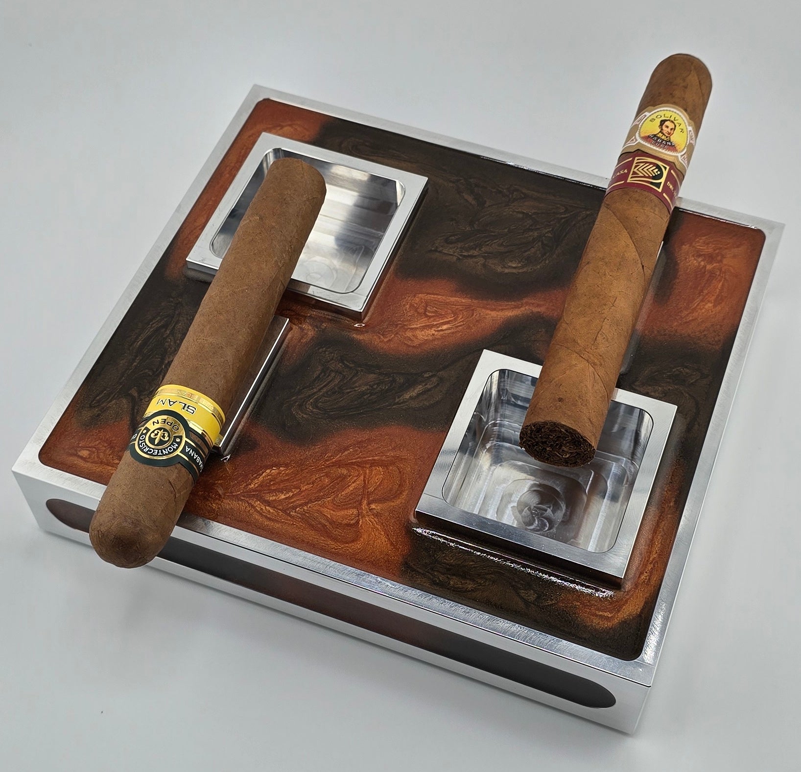 Luxus Zigarren-Aschenbecher aus Aluminium & Epoxidharz in Havana Bronze / Bronze Brown