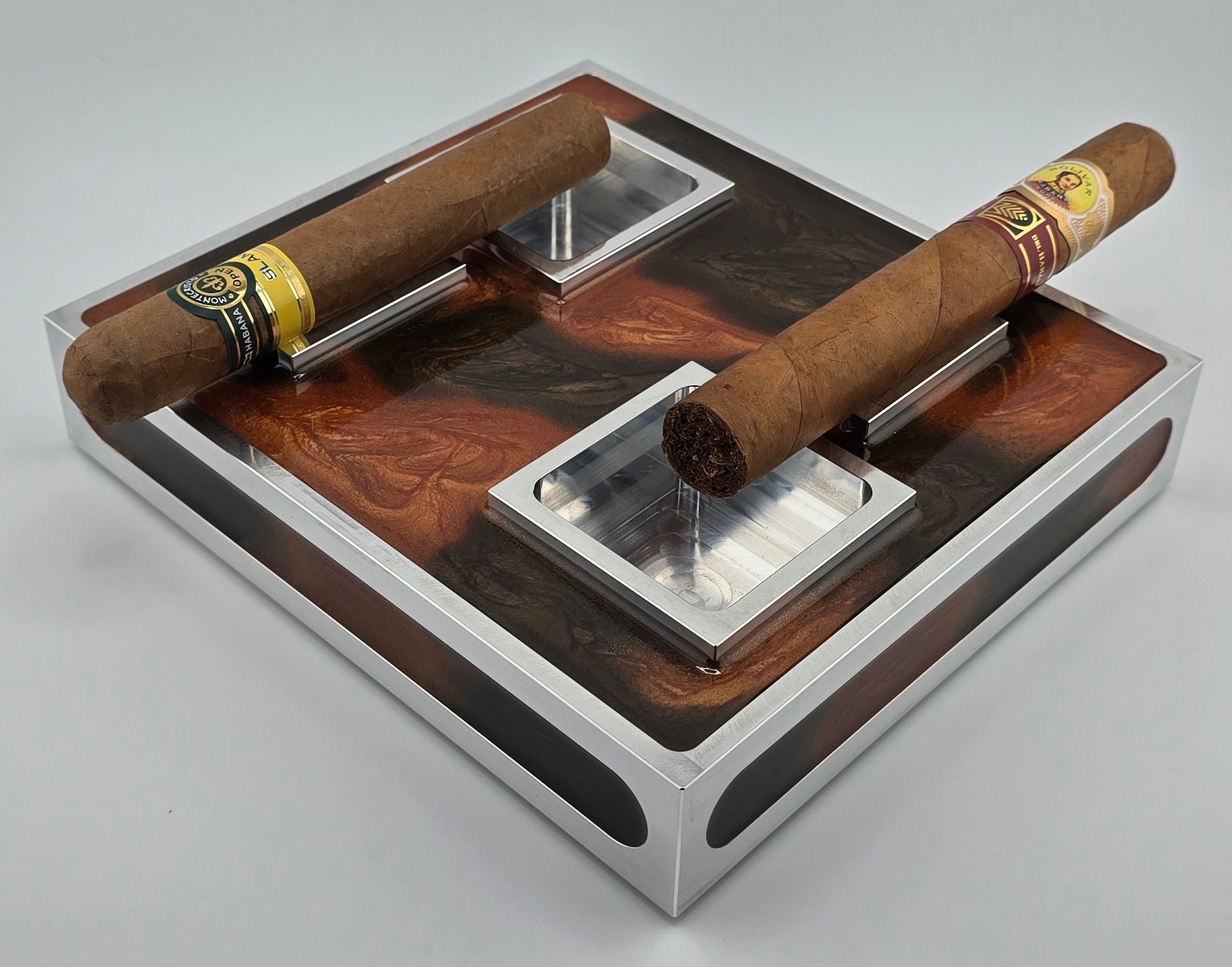 Luxus Zigarren-Aschenbecher aus Aluminium & Epoxidharz in Havana Bronze / Bronze Brown
