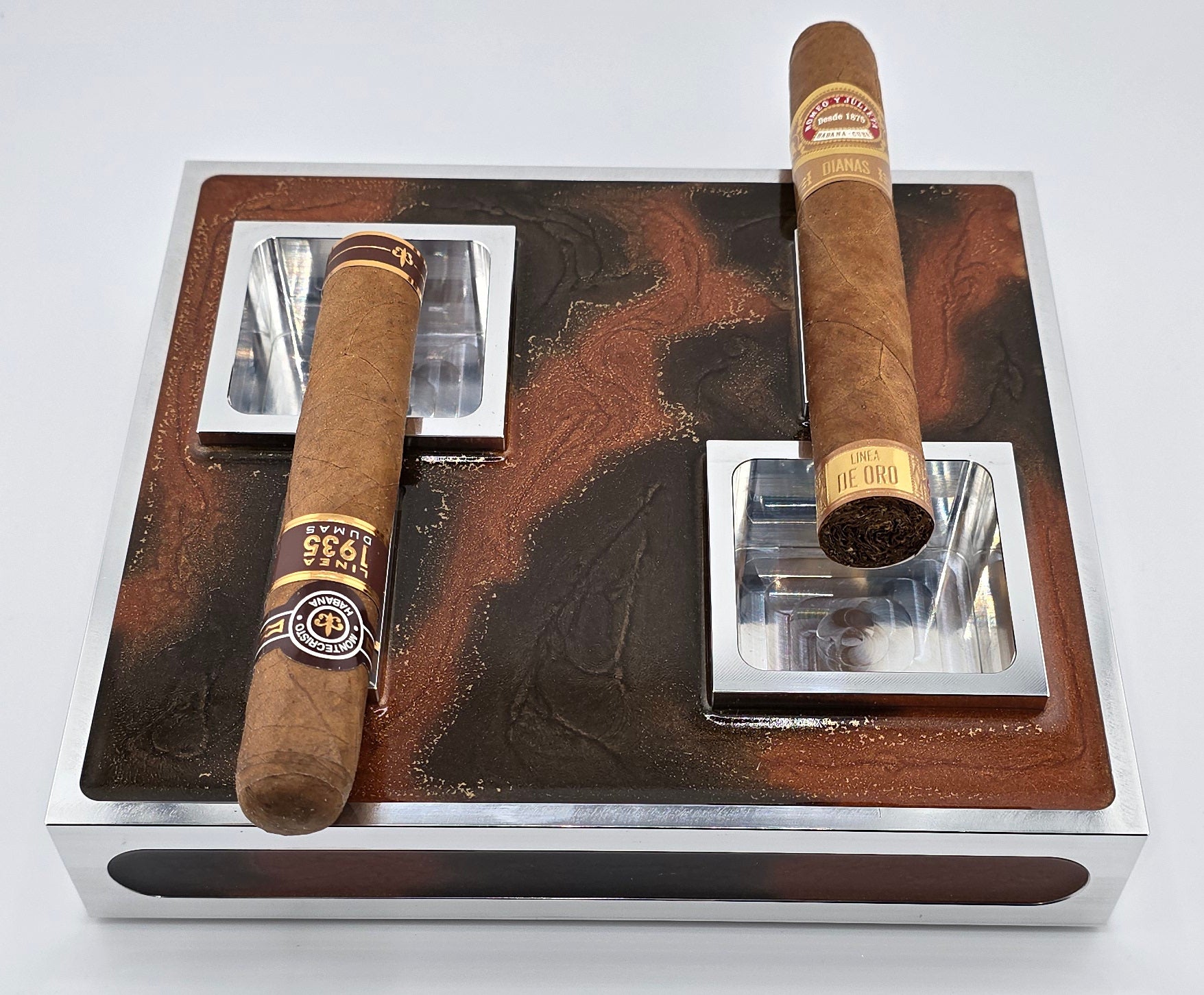 Luxus Zigarren-Aschenbecher aus Aluminium & Epoxidharz in Havana Bronze / Bronze Brown