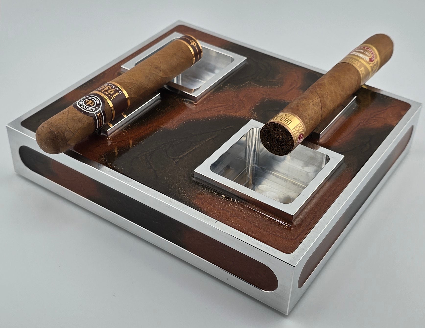 Luxus Zigarren-Aschenbecher aus Aluminium & Epoxidharz in Havana Bronze / Bronze Brown