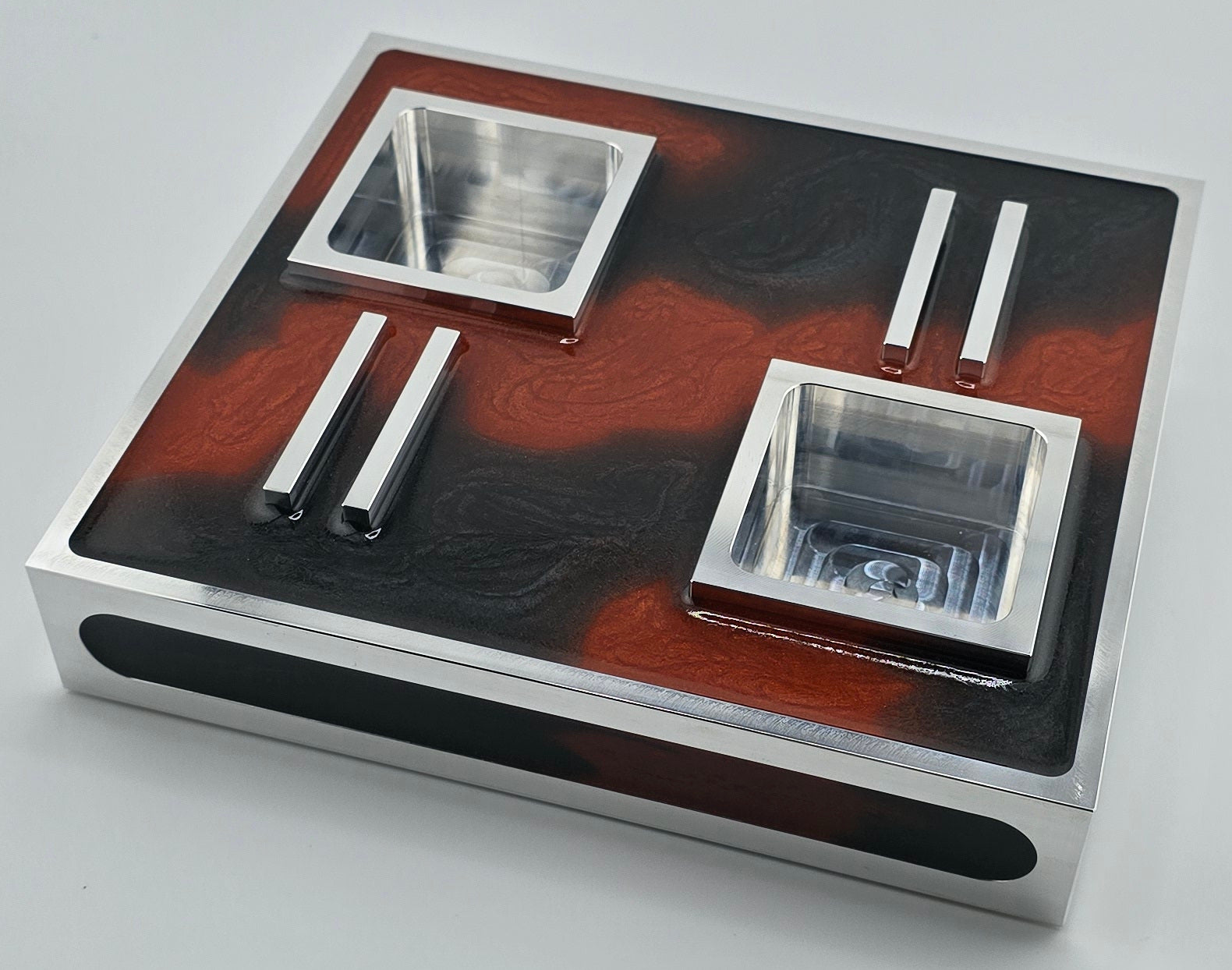 Luxus Zigarren-Aschenbecher aus Aluminium & Epoxidharz in Intense Anthracite / Bronze Red
